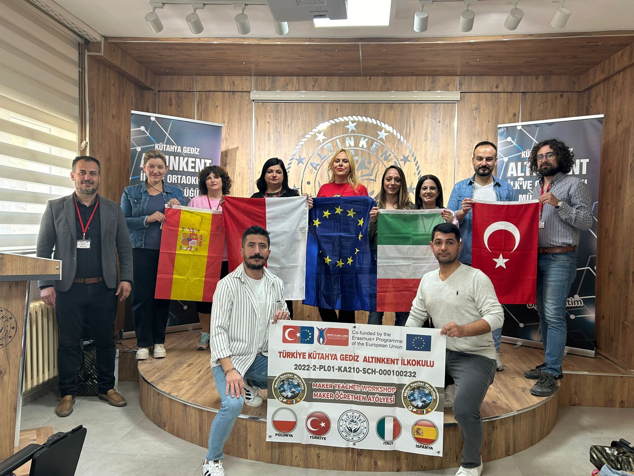 ALTINKENT MİSAFİR ÖĞRETMENLERİNİ UĞURLADI