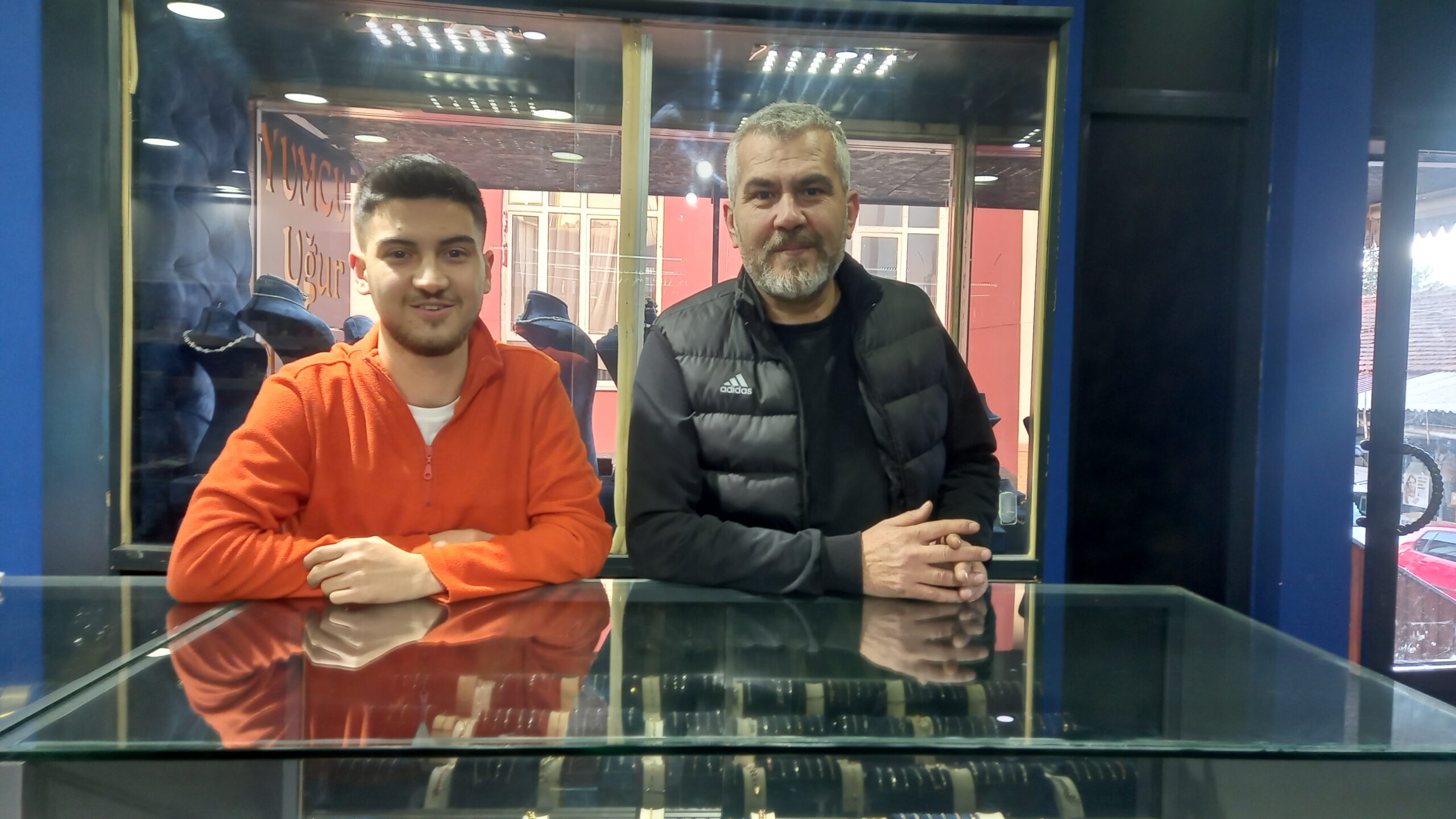GEDİZLİ KUYUMCU,  YAPTIĞI TEKNOLJİK YATIRIMLARLA ZİRVEYE GÖZ DİKTİ