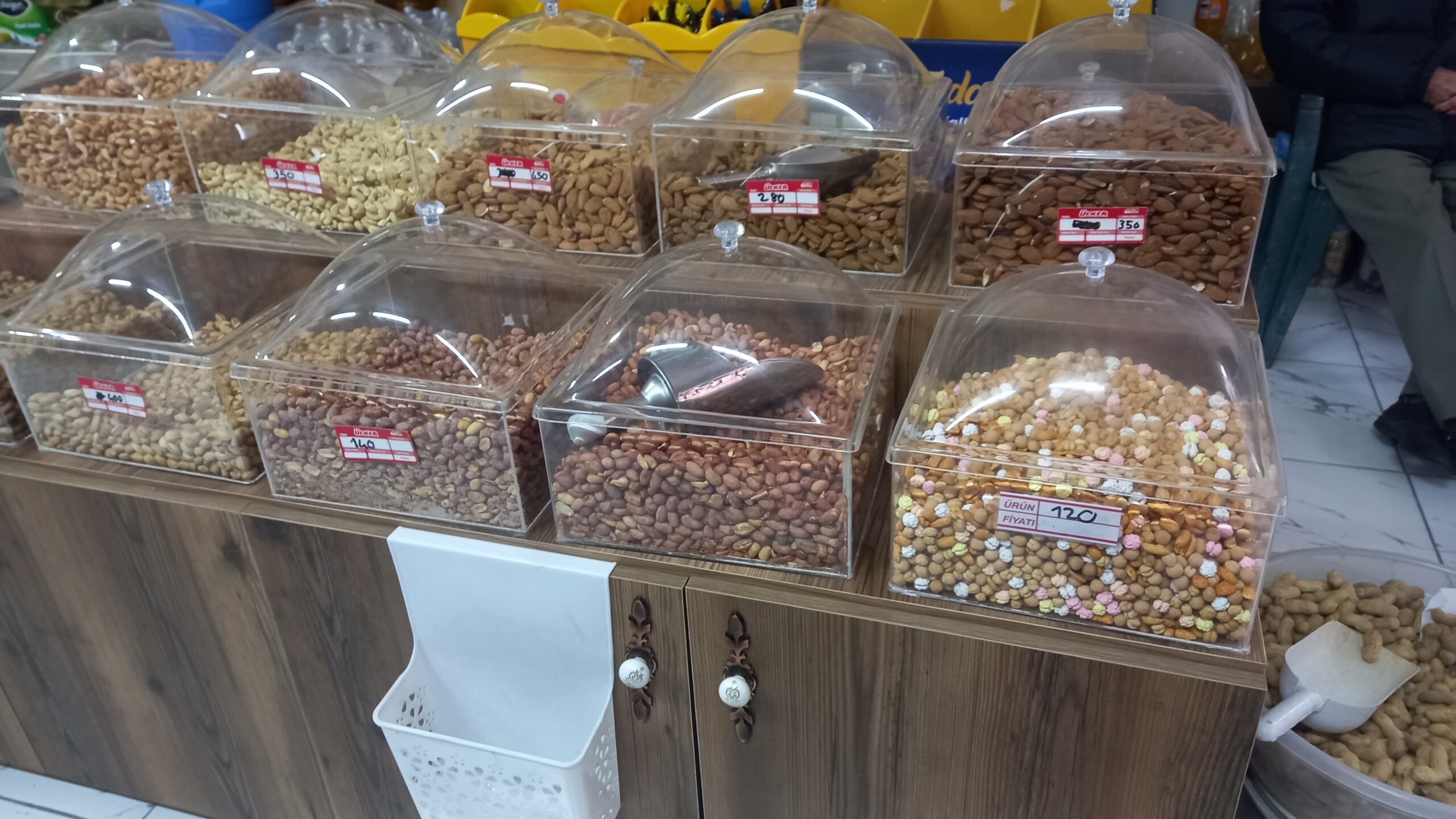 GEDİZ’DE YILBAŞI SOFRALARI CEP YAKACAK