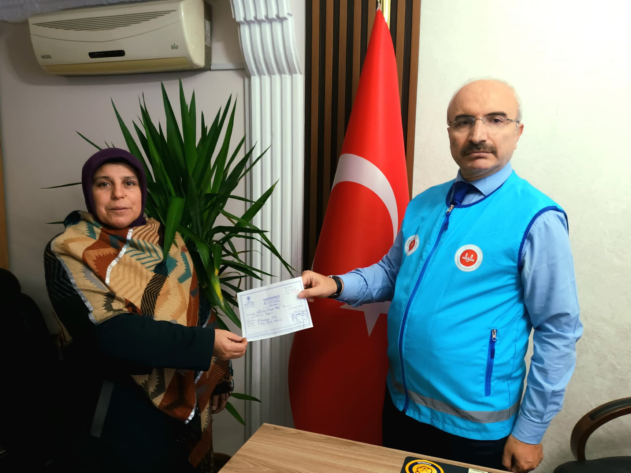 FİLİSTİN’Lİ MAZLUMLAR İÇİN DUYGULANDIRAN BAĞIŞ