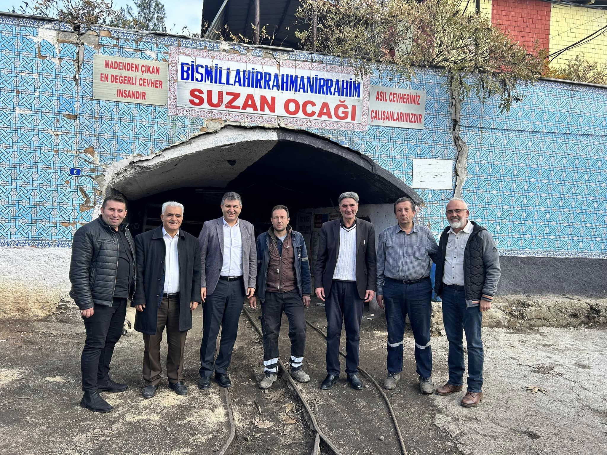 MHP GEDİZ BELEDİYE BAŞKAN ADAYI AKEL, “600 KİŞİYİ İSTİHDAM EDEN MADENCİLİK FİRMALARIMIZI TEBRİK EDYORUM”