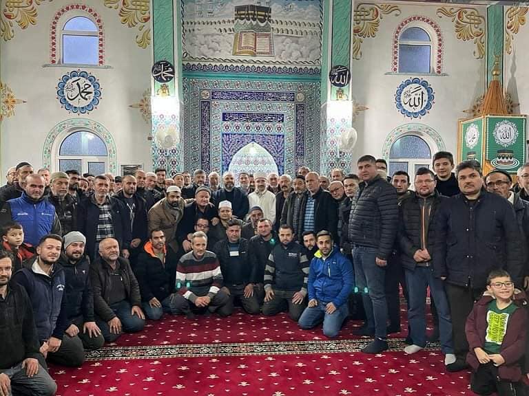 GEDİZ’DE SANAYİ CAMİİ’NDE SABAH NAMAZI COŞKUSU YAŞANDI