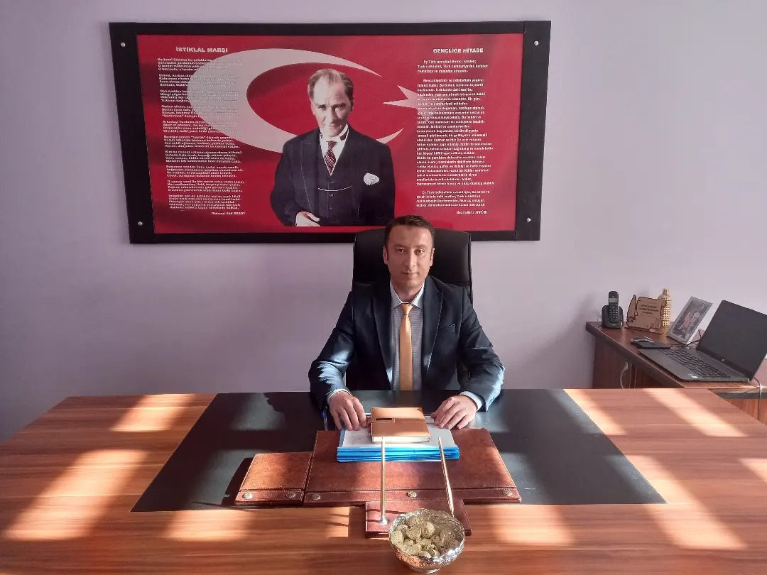 GEDİZ İLÇE MİLLİ EĞİTİM ŞUBE MÜDÜRLÜĞÜNE YAŞAR KANDEMİR GETİRİLDİ