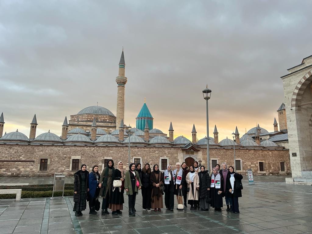 GEDİZ’DE KIZ ÖĞRENCİLERE KONYA GEZİSİ