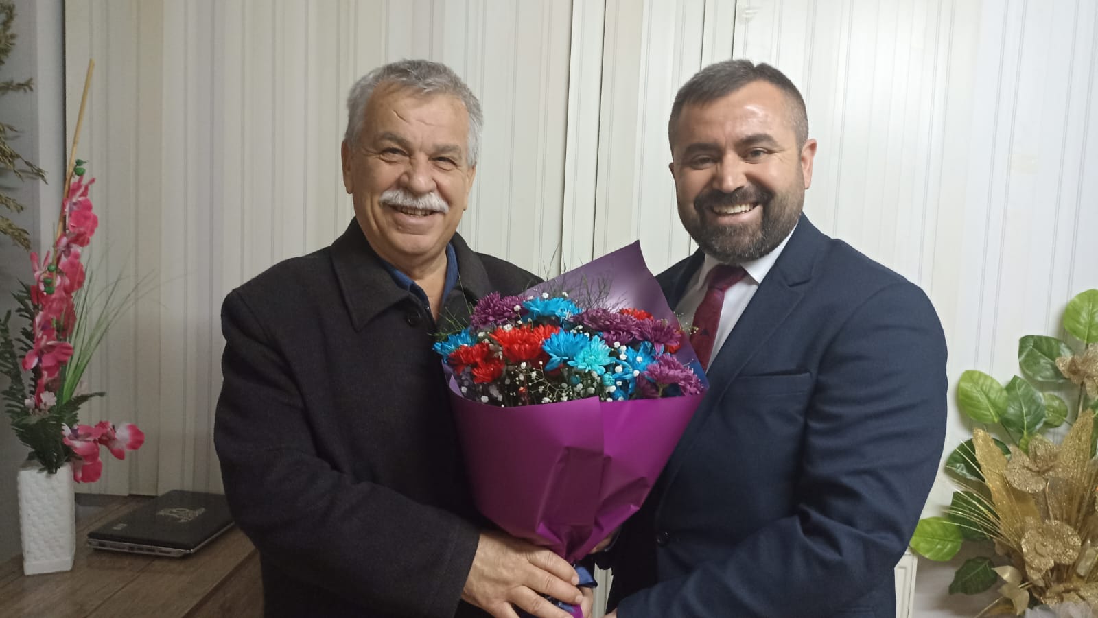 İYİ PARTİ GEDİZ İLÇE BAŞKANLIĞINA YÜCEL APAYDIN GETİRİLDİ