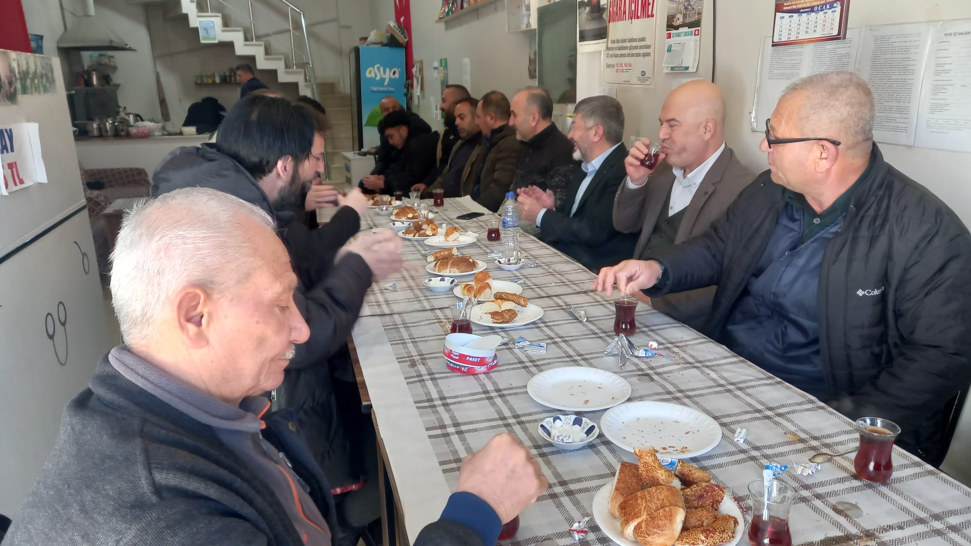 GEDİZ BELEDİYE BAŞKANI AKÇADURAK; “ESNAFIN DÜŞÜNCELERİ, ÇÖZÜM ÖNERİLERİ BİZİM İÇİN ÇOK DEĞERLİ”