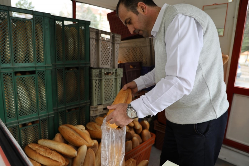 GEDİZ BELEDİYESİ HALK EKMEK HİZMETE BAŞLADI