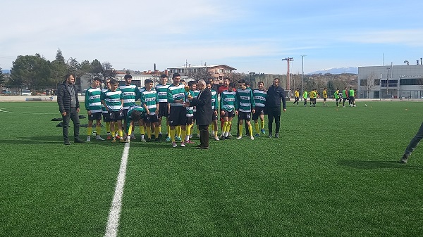 SÜPER AMATÖR PLAY OFF MAÇLARINA KATILMAYA HAK KAZANAN ALTINKENT SPOR KUPASINI ALDI