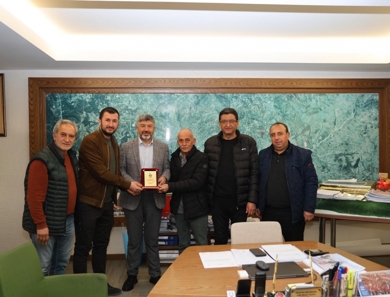 GEDİZGÜCÜ SPOR KULÜBÜ’NDEN, BAŞKAN AKÇADURAK’A ZİYARET