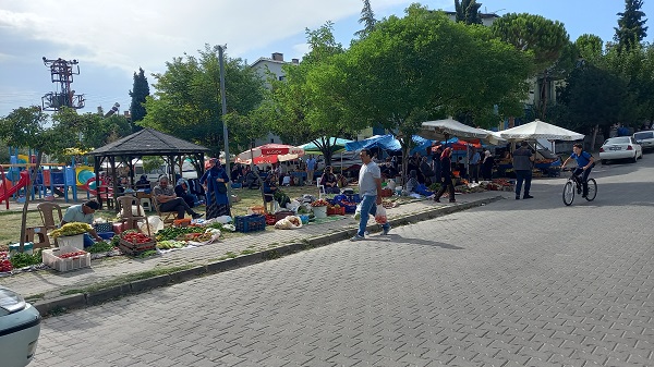 BAŞKAN MUHARREM AKÇADURAK, “ÇARŞAMBA PAZARININ ÜZERİNİ KAPATACAĞIZ”