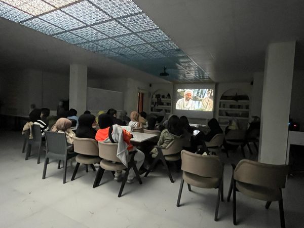 MÜFTÜ ÖMER FARUK BİLGİLİ DİYANET GENÇLİK MERKEZİNDE SİNEMA SAATİ DÜZENLENDİ