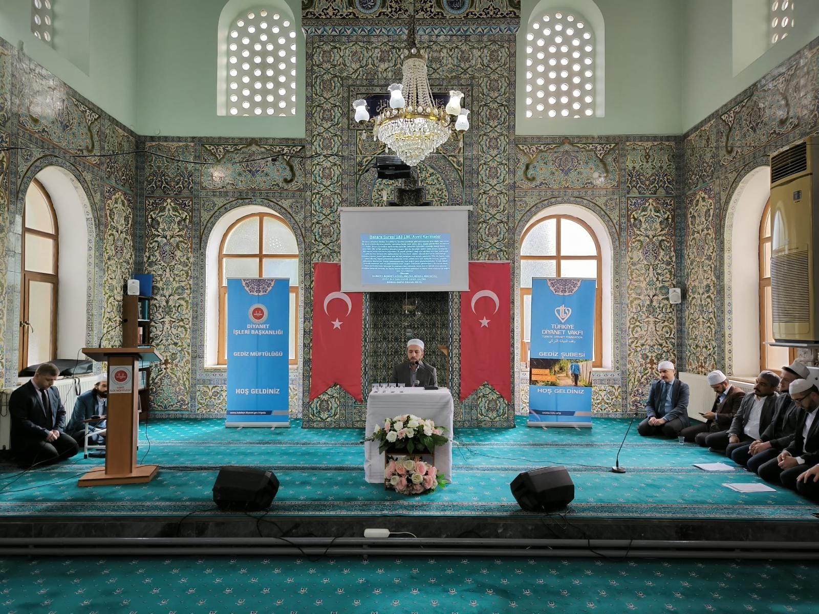 GEDİZ’DE GÖNÜLLER KUR’AN ZİYAFETİ İLE HUZUR BULDU