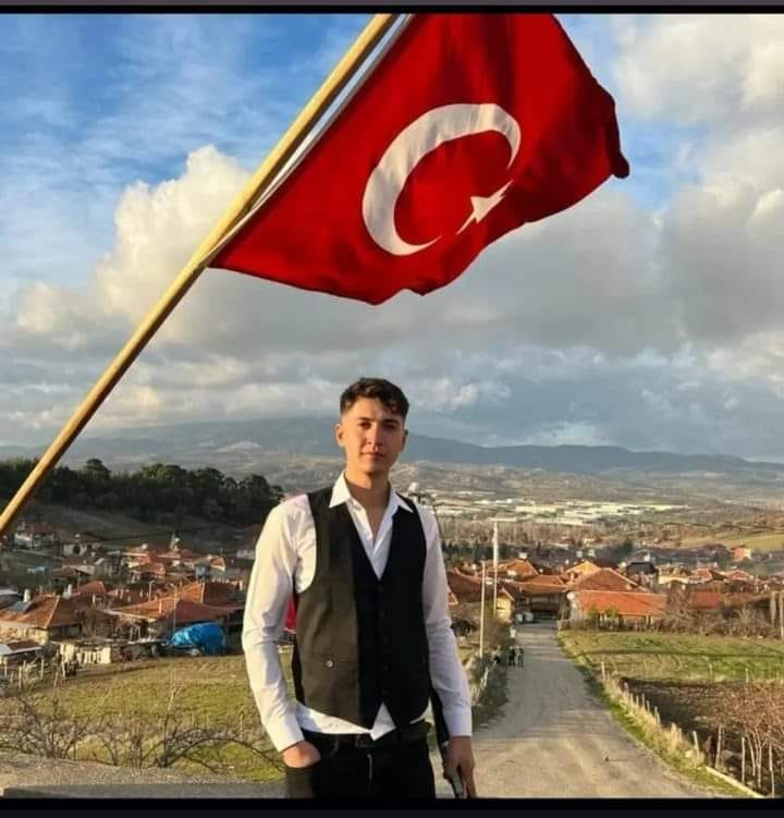 20 YAŞINDAKİ GENCİN VEFATI KÖYLÜLERİNİ ÜZÜNTÜYE BOĞDU