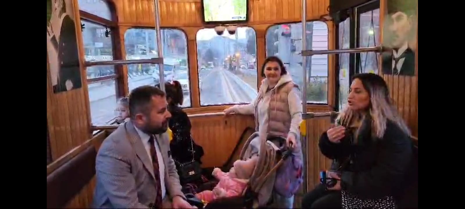 BELEDİYE BAŞKAN ADAYI İRİKARA TRAMVAY PROJESİ İÇİN KOLLARI SIVADI