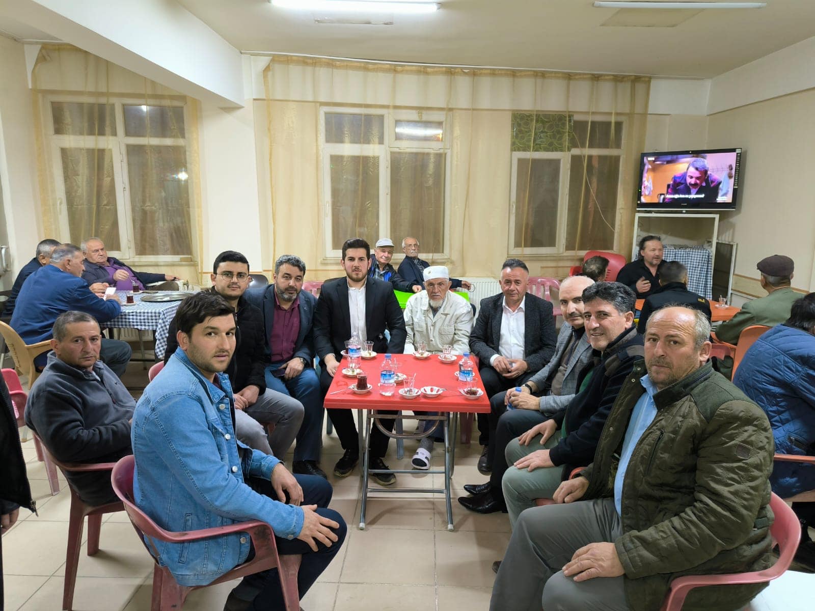 GEDİZ’DE HATİMLE TERAVİH NAMAZLARI DEVAM EDİYOR