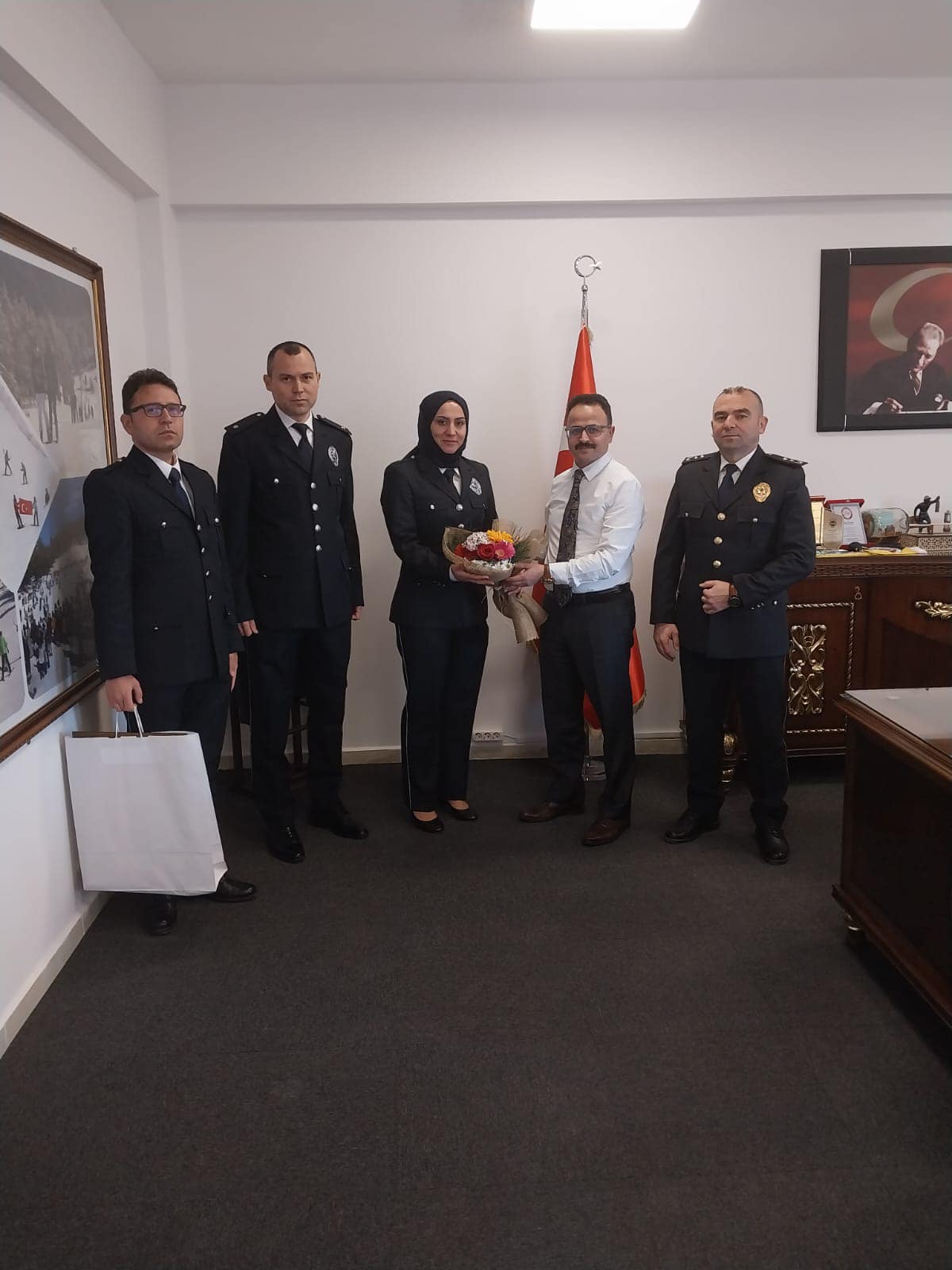 GEDİZ’DE POLİS HAFTASI ETKİNLİKLERİ