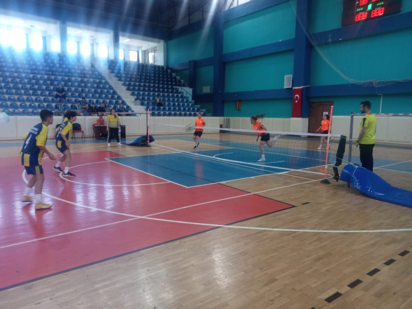 ÜNİVERSİTELER ARASI AYAK TENİSİ TURNUVASI KÜTAHYA’DA YAPILDI