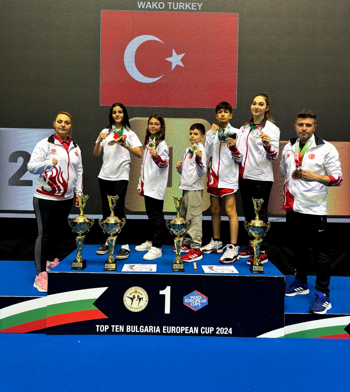 GEDİZLİ SPORCULAR AVRUPA’DA DESTAN YAZDILAR