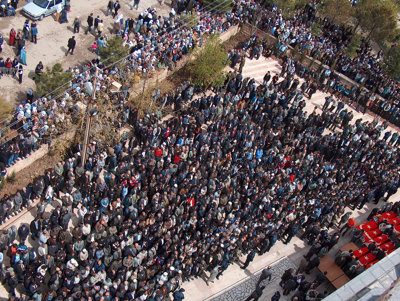 GEDİZ’DE MEYDAN GELEN GRİZU PATLAMASININ ACISI HENÜZ DİNMEDİ