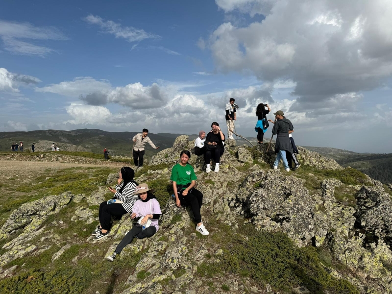 GENÇLİK MURATDAĞI ZİRVE TIRMANIŞI