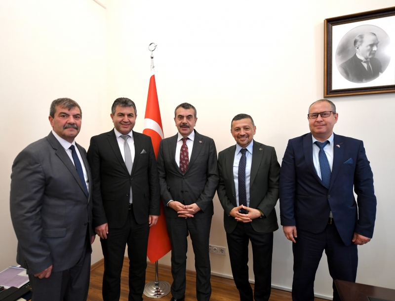 BAŞKAN AKEL MİLLİ EĞİTİM BAKANI TEKİN’DEN DESTEK İSTEDİ