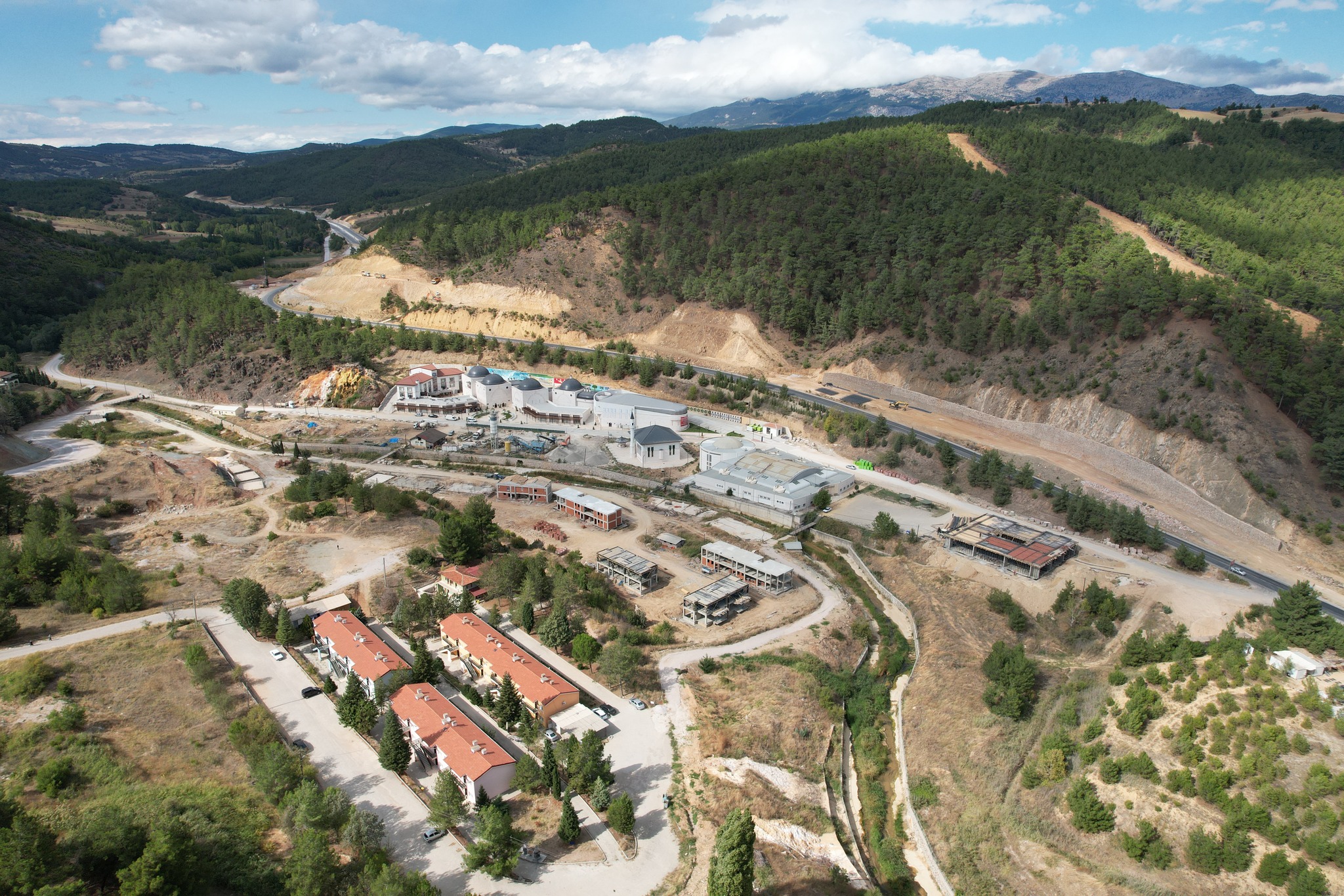 GEDİZ TERMAL HAMAMLARDA 60 YAŞ VE ÜZERİ VATANDAŞLAR YÜZDE 50 İNDİRİMLİ HİZMET ALACAK