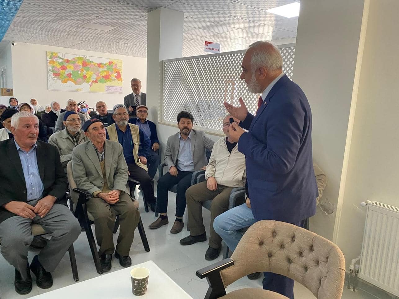 GEDİZ’DE HACI ADAYLARINA BİLGİLENDİRME SEMİNERİ