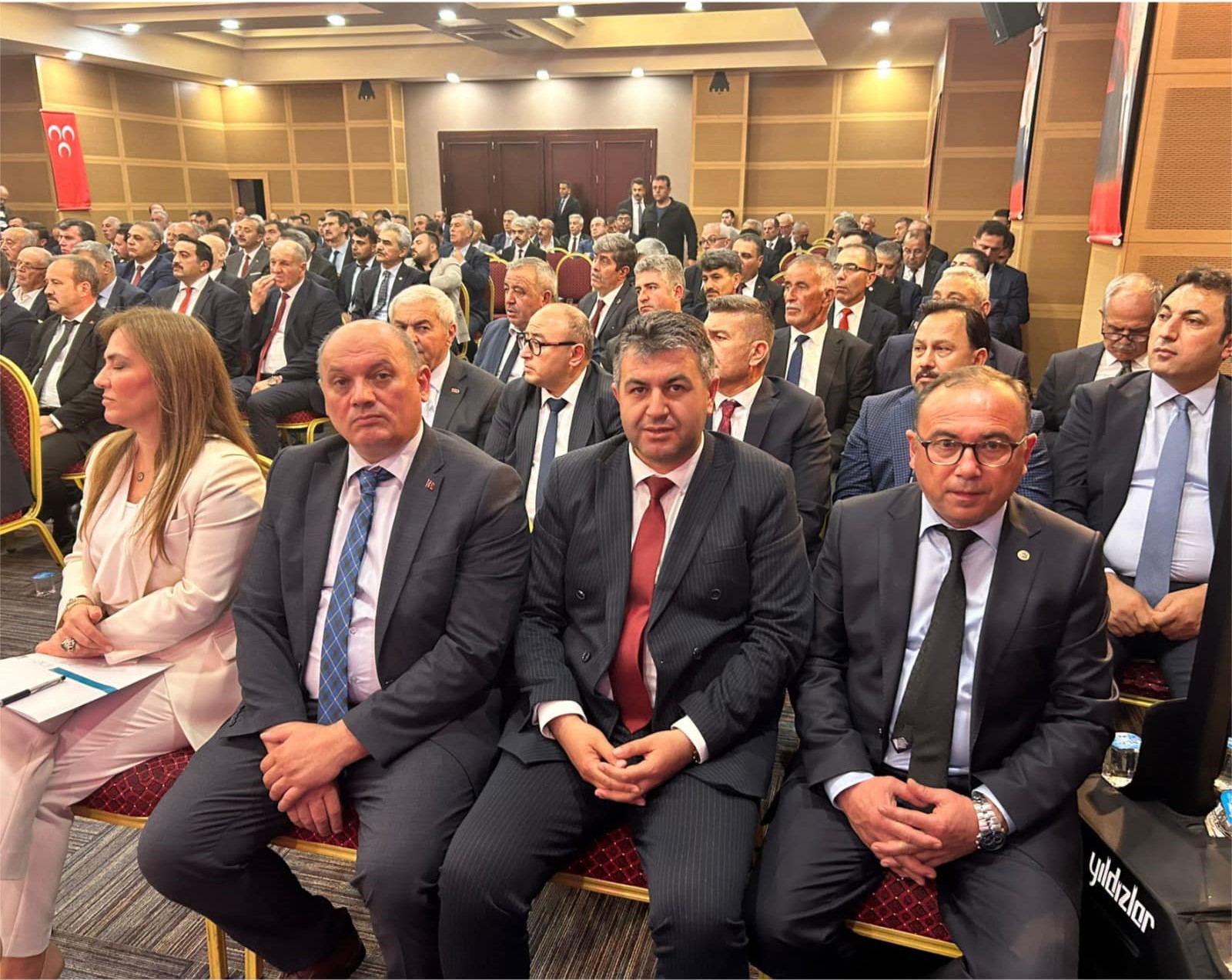 BAŞKAN AKEL, MHP BELEDİYE BAŞKANLARI İSTİŞARE TOPLANTISINA KATILDI