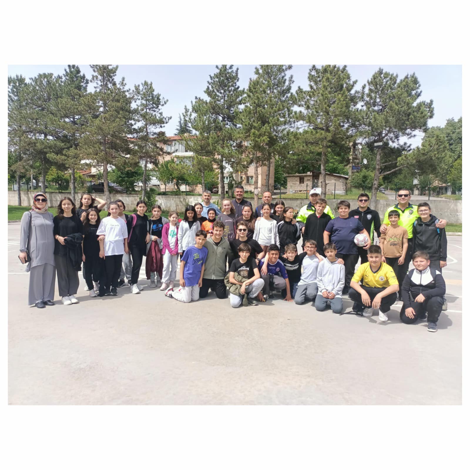 ÖĞRENCİLERE TRAFİK EĞİTİMİ VERİLDİ