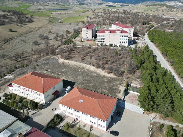 GEDİZ SAĞLIK HİZMETLERİ MESLEK YÜKSEKOKULU KENDİ BİNASININ YAPIMI İÇİN DESTEK BEKLİYOR