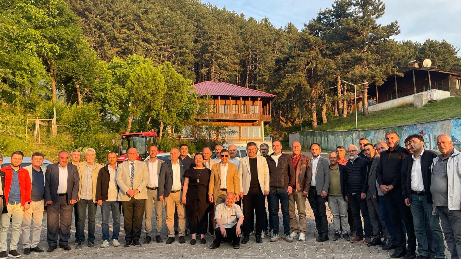 MİLLETVEKİLİ AHMET ERBAŞ MURAT DAĞINDA BİRLİK BERABERLİK TOPLANTISI DÜZENLEDİ