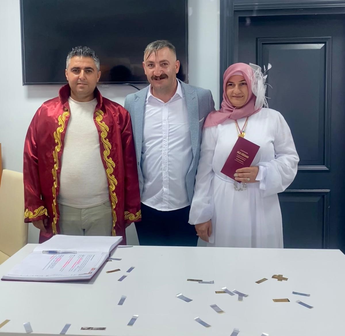 YENİKENT BELEDİYE BAŞKANI İLK NİKÂHINI KIYDI