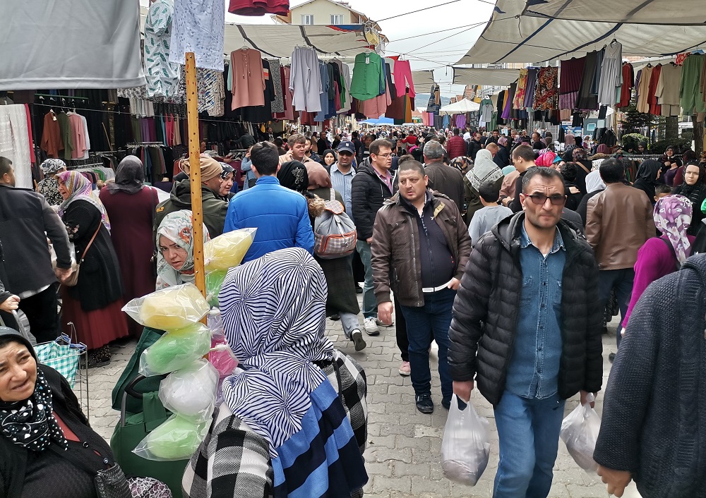 GEDİZ PAZARI BAYRAM ÖNCESİ 2 GÜN KURULACAK
