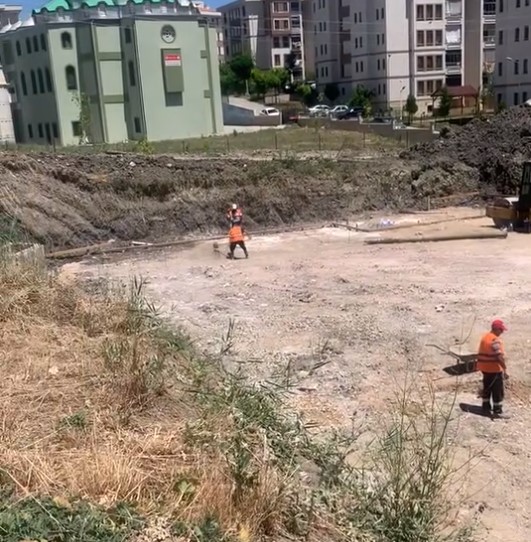 GEDİZ HAFIZLIK ERKEK KUR’AN KURSU İNŞAATI VATANDAŞLARIN YARDIMINI BEKLİYOR