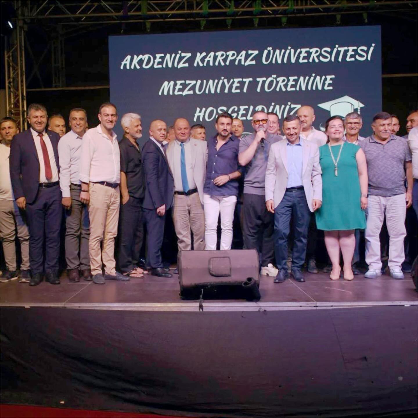 MİLLETVEKİLİ ERBAŞ ve BAŞKAN AKEL, AKDENİZ KARPAZ ÜNİVERSİTESİ’NDE MEZUNİYET TÖRENİNE KATILDI