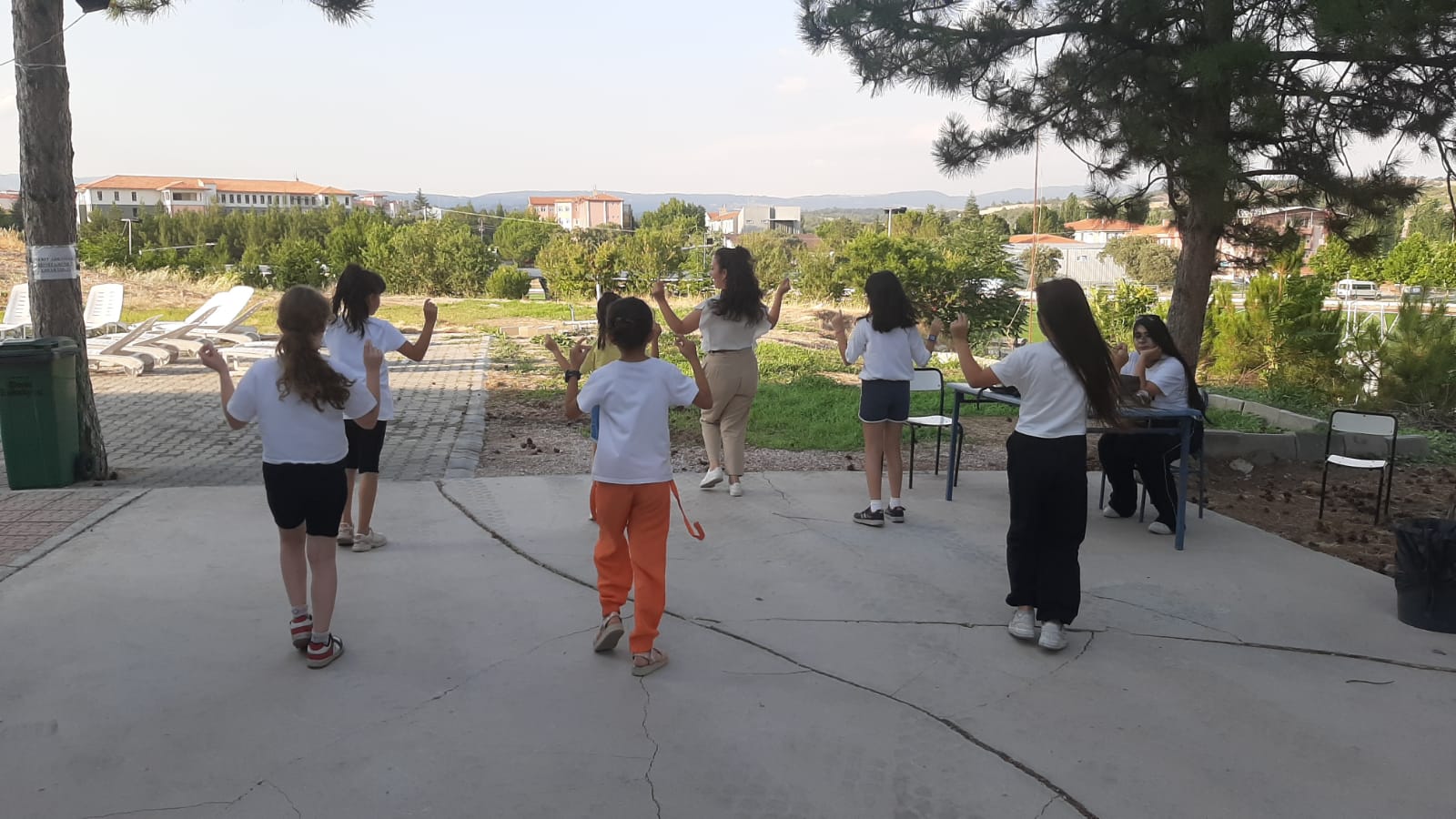 HALK OYUNLARI KURSU İLE YÖRESEL OYUNLARI ÖĞRENİYORLAR