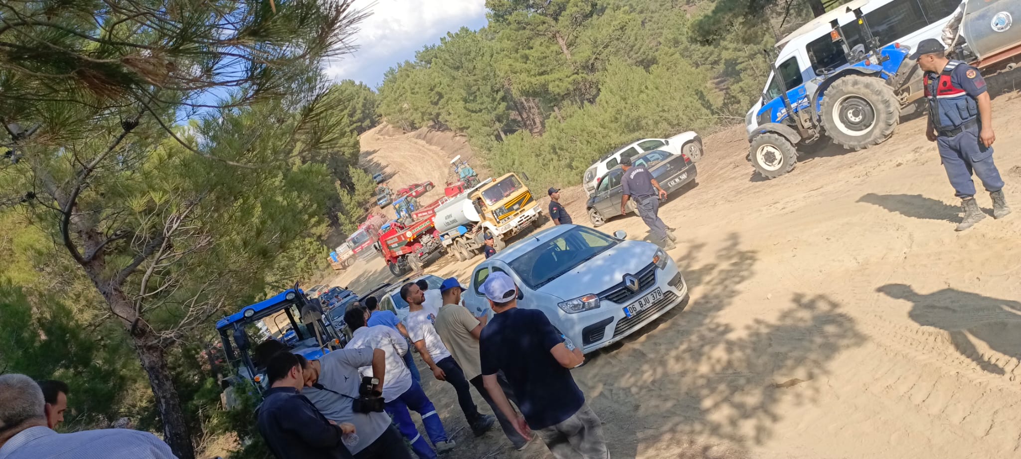 GEDİZ’DE ORMAN YANGINI