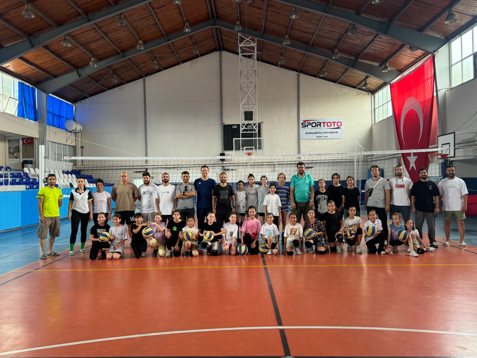 GEDİZ’DE EYLÜL AYI İTİBARİ İLE 2 BİN 411 LİSANSLI SPORCU BULUNUYOR
