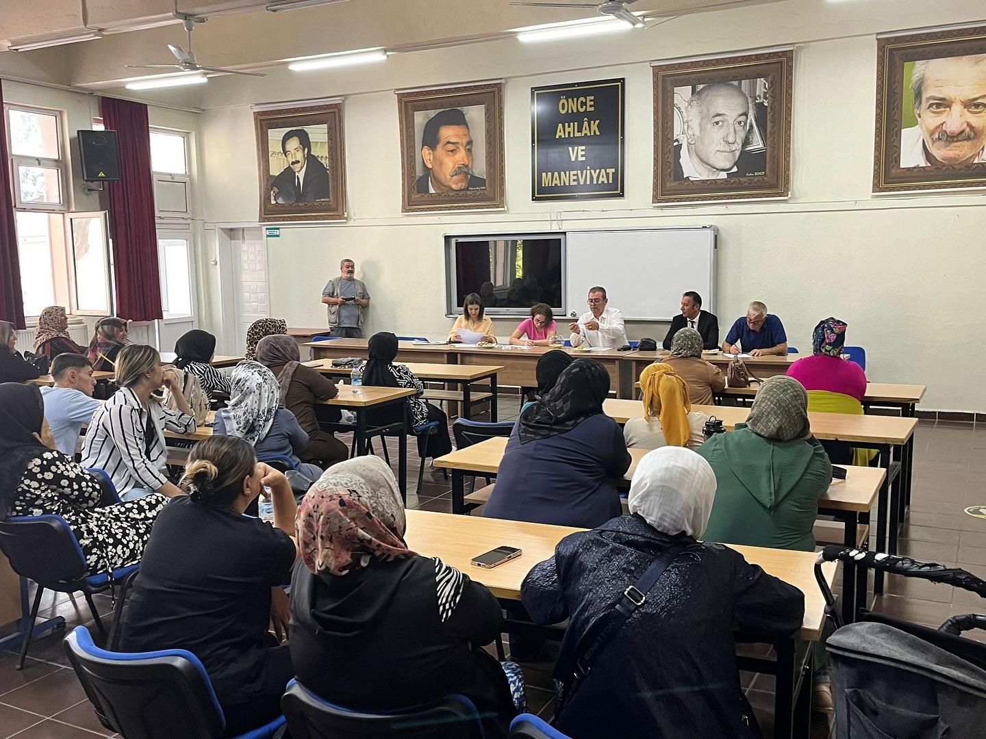 GEDİZ’DE İŞGÜCÜ UYUM PROGRAMI KAPSAMINDA KURA ÇEKİMİ YAPILDI