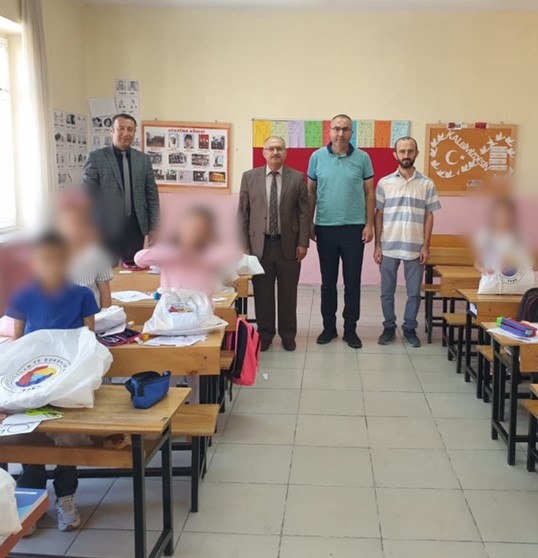 GEDİZ TİCARET SANAYİ ODASINDAN KIRTASİYE DESTEĞİ