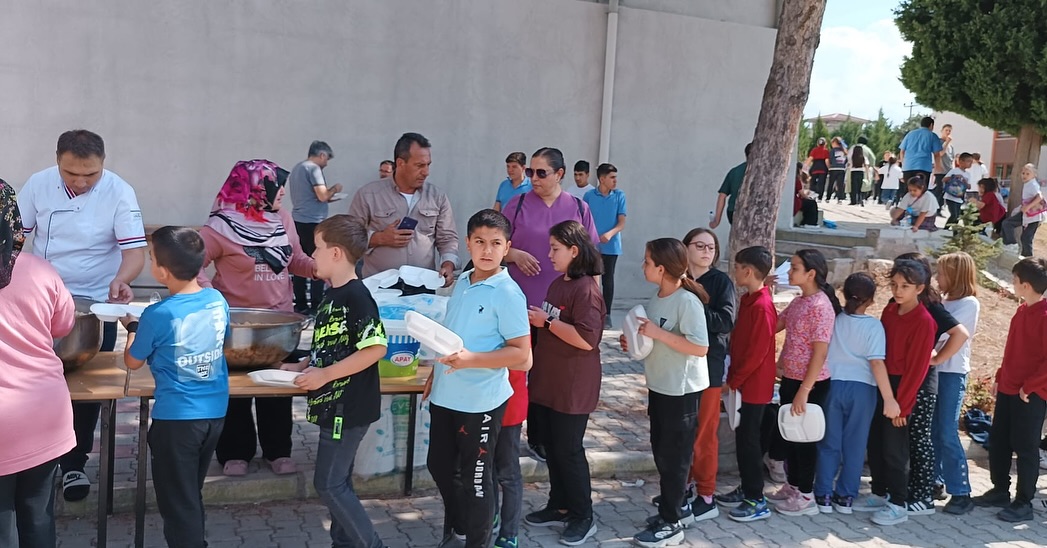 GEDİZ ANADOLU İMAM HATİP LİSESİNDE MEVLİD-İ NEBİ HAFTASI KUTLANDI