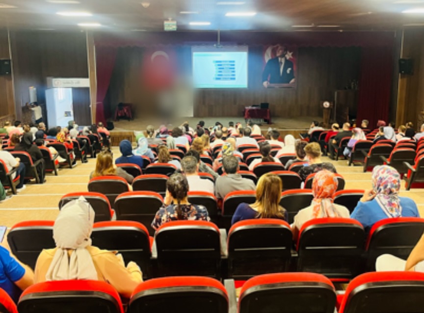 GEDİZ’DE “EN İYİ NARKOTİK POLİSİ; ANNE” SEMİNERİ