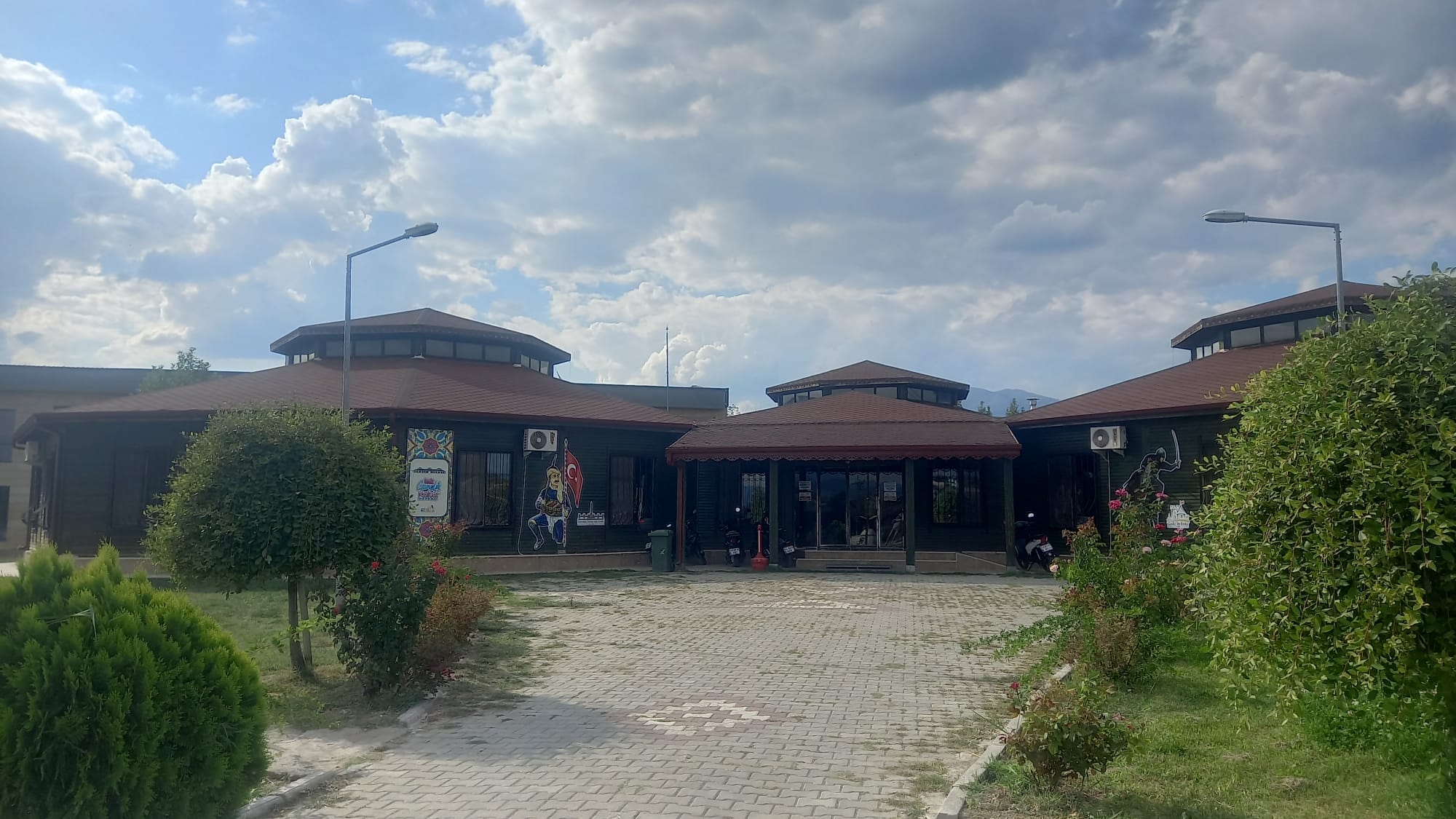 GEDİZ GENÇLİK VE KÜLTÜR MERKEZİNİN KAPANIŞ SAATİ DEĞİŞTİ