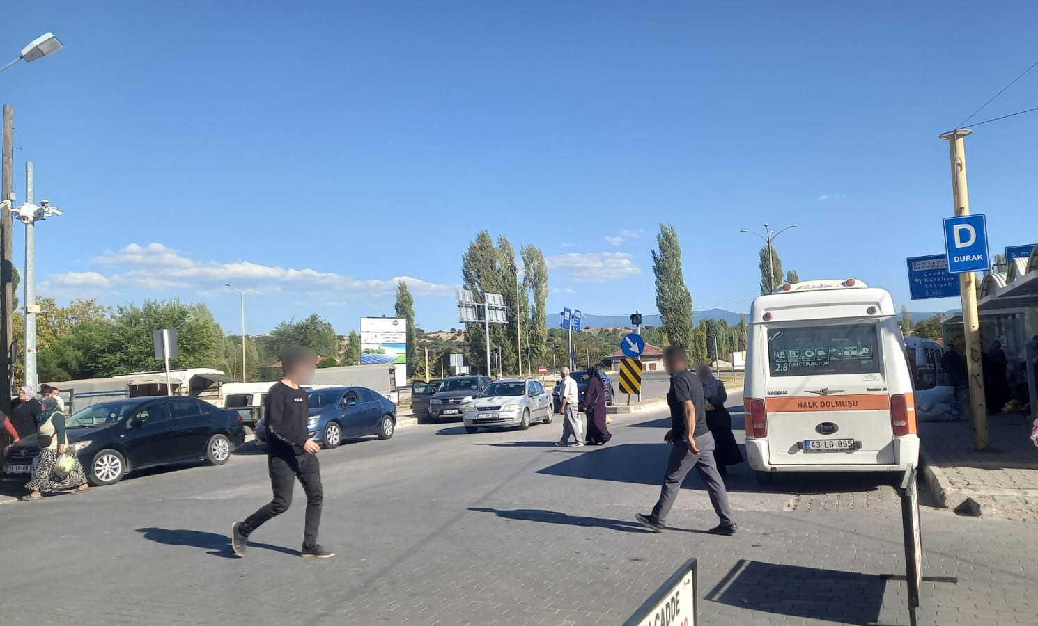 GEDİZ’DE YAYALARIN TRAFİK KURALLARINA UYMAMASI KAZALARI ARTIRIYOR