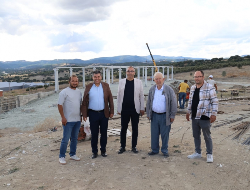 BAŞKAN AKEL: “GEDİZ’İN EKONOMİK KALKINMASINDA ÖNEMLİ ROL OYNUYOR”