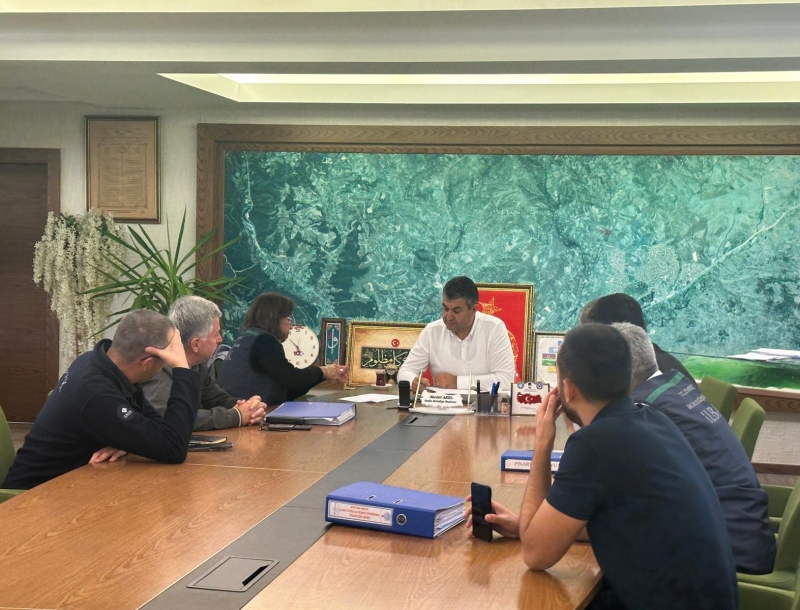 GEDİZ’DE, ÇEVRE DÜZENİ PLANLAMASI İÇİN TOPLANTI DÜZENLEDİ