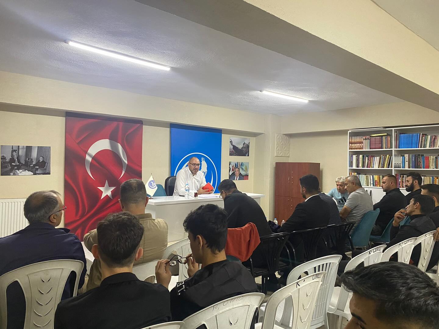 GEDİZ ÜLKÜ OCAKLARI’NDAN GENÇLERE TARİH BİLİNCİ AŞILAYAN SÖYLEŞİLER