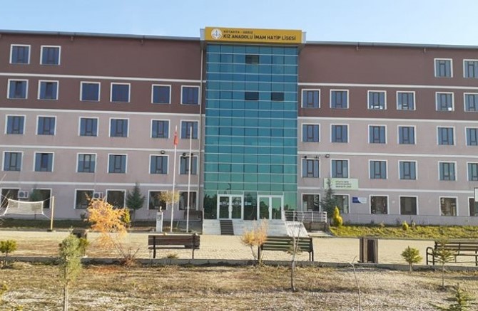 Gediz Kız Anadolu İmam Hatip Lisesi “SADA Kültür, Sanat ve Edebiyat Programı” Kapsamında Hibe Desteği Almaya Hak Kazandı