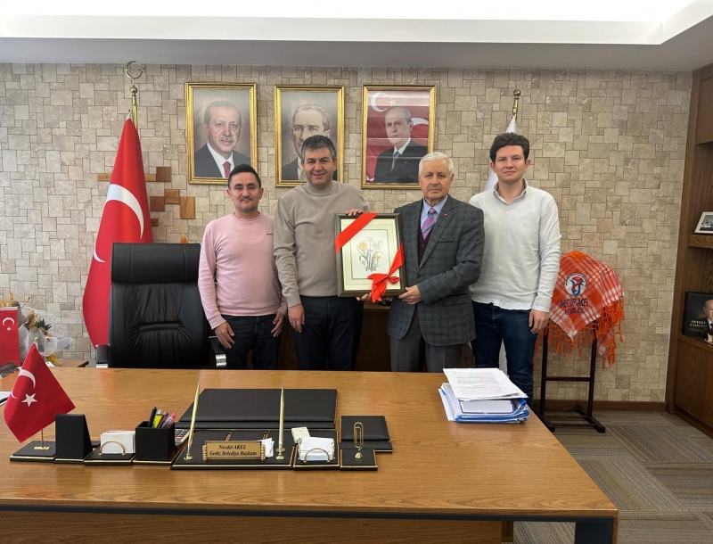 Gediz Kız Anadolu İmam Hatip Lisesi’nden Başkan Akel’e Teşekkür Ziyareti