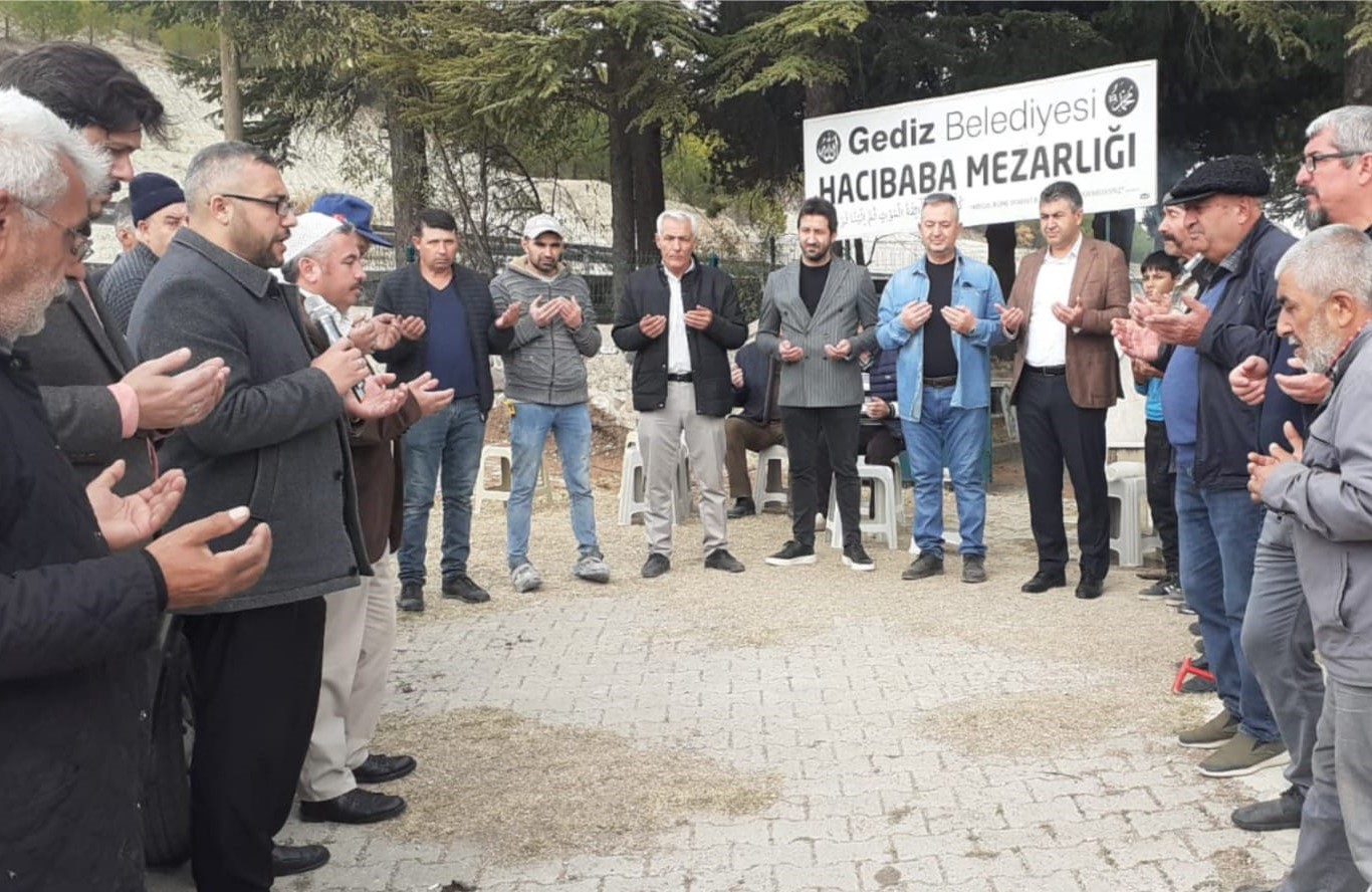 GEDİZ’DE YAĞMUR DUA PROGRAMLARI SÜRÜYOR